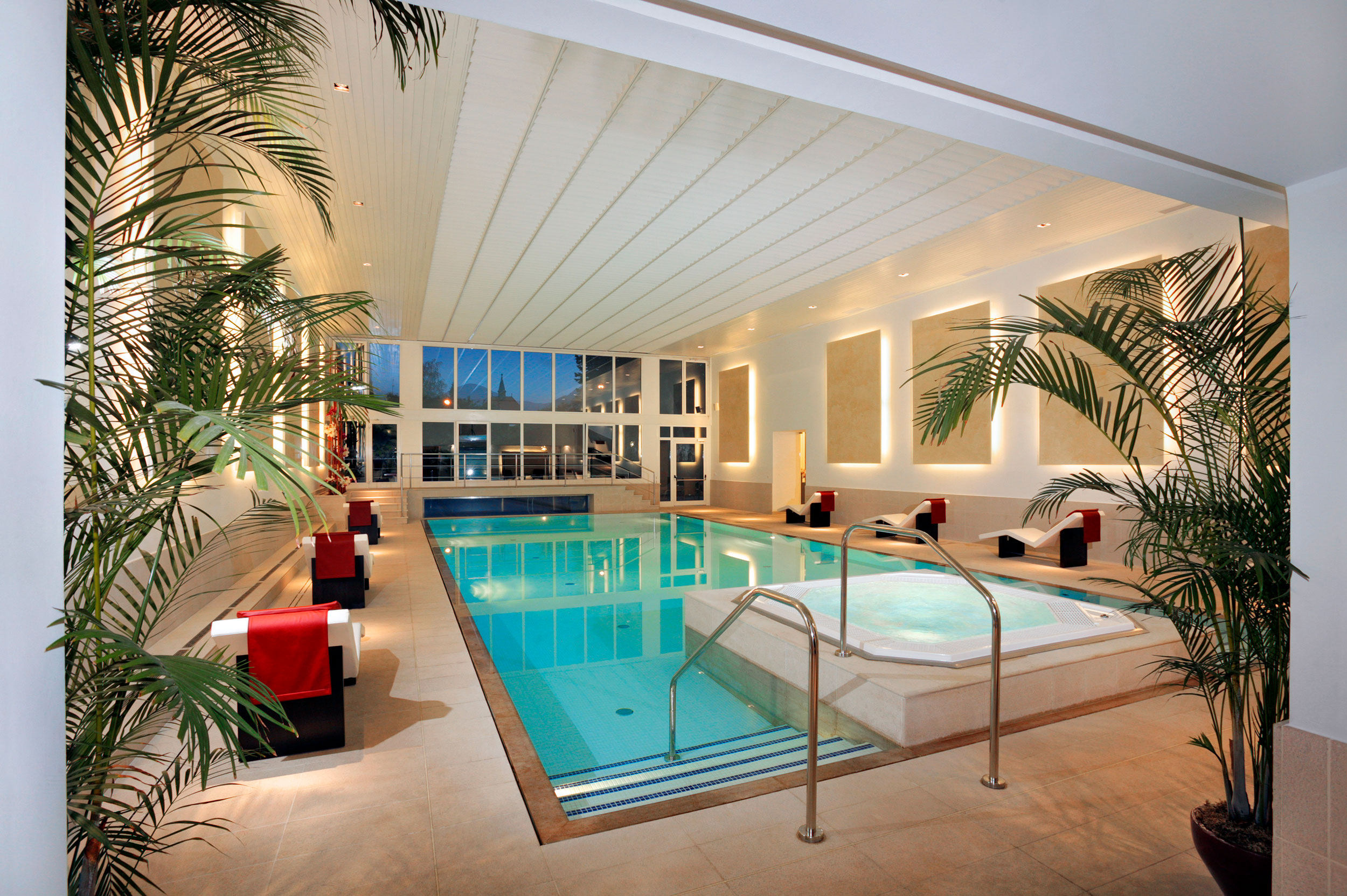 Hotel-Palace-Merano-indoor_swimming_pool
